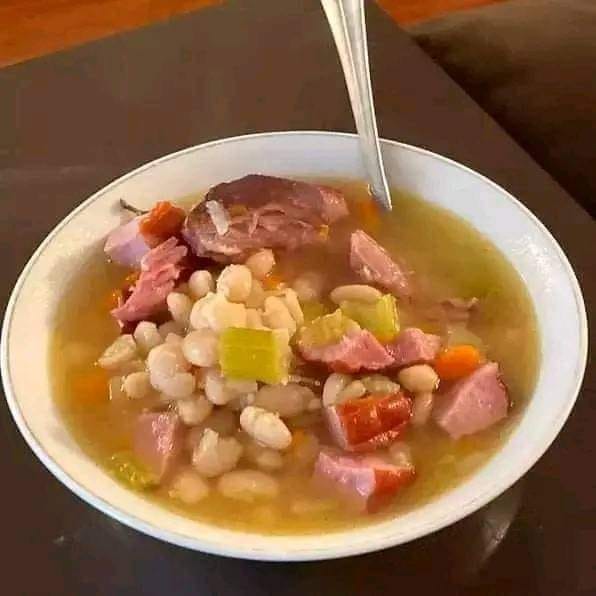 BEAN AND HAM HOCK SOUP - Find and share everyday cooking inspiration on ...