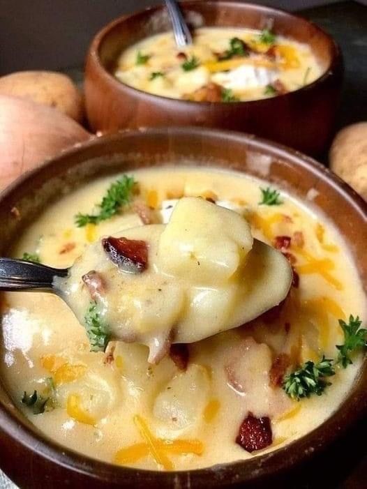Easy Creamy Homemade Potato Soup – Find and share everyday cooking ...